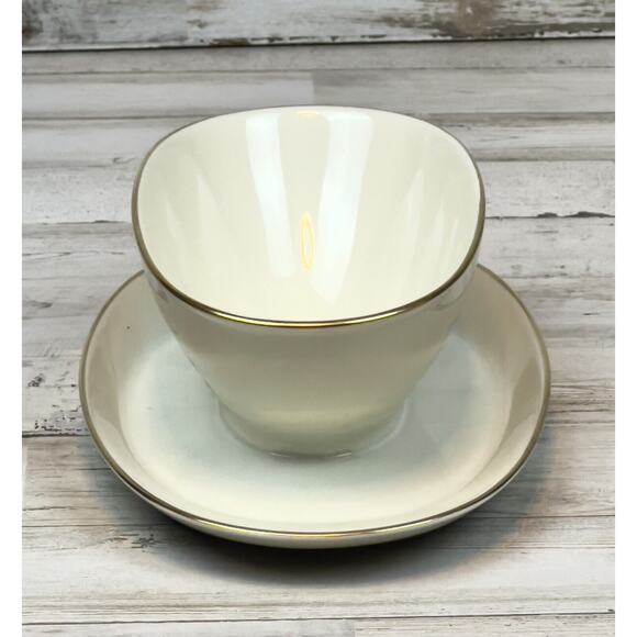 Rosenthal Parisian Spring Gravy Boat With Attached Underplate Gold Trim - Picture 2 of 7